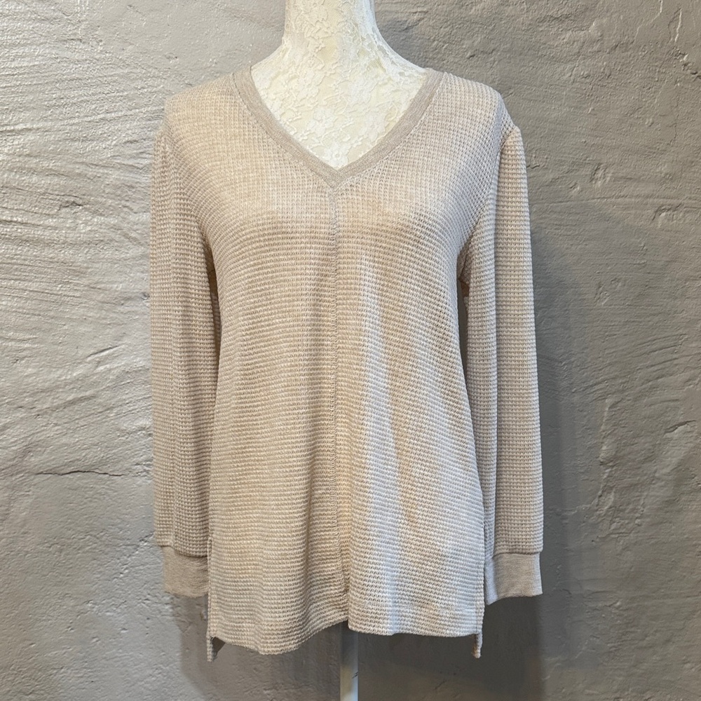 Womens Size Medium Chenault Beige Sweater Long Sleeve V Neck